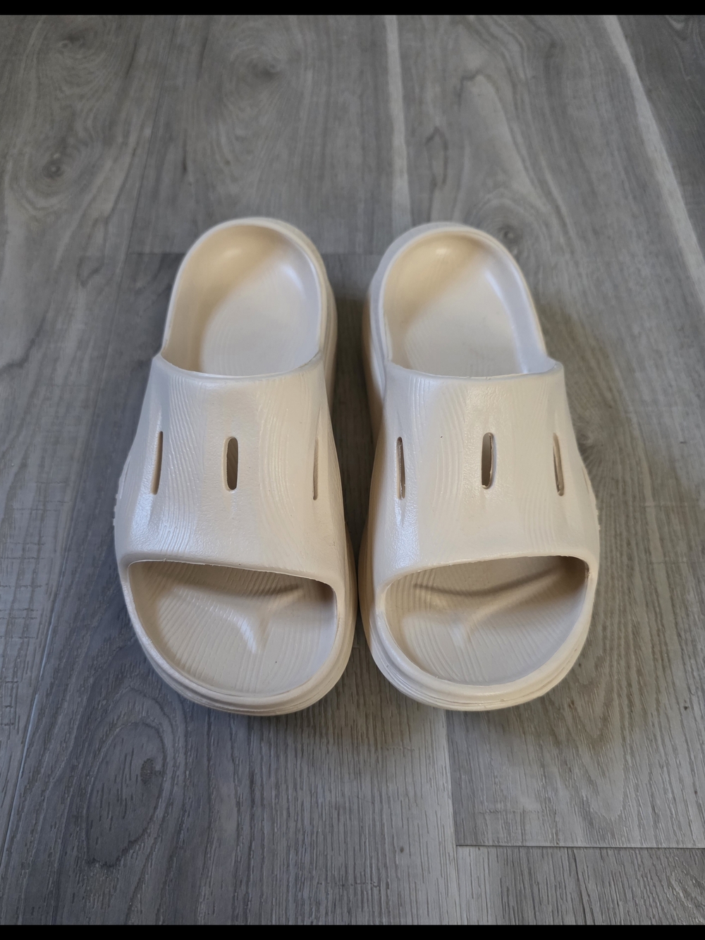 Hoka NWOT Women's Recovery Slides Shifting Sands Size W7.